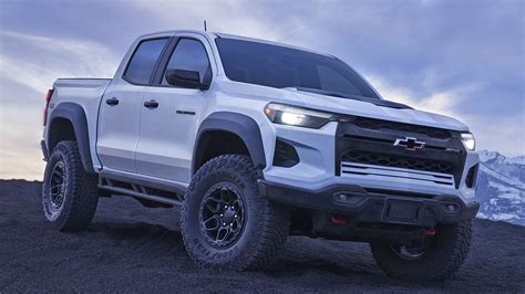 2024 Chevy Colorado Zr2 Bison Rocks 35s And More Multimatic Suspension