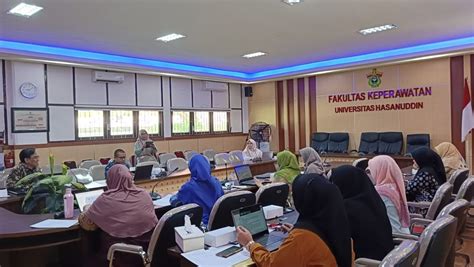 FGD Penyusunan SOP Komite Etik Penelitian Kesehatan KEPK F Kep