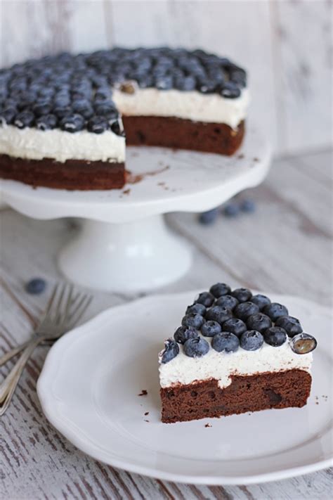 Schoko Blaubeer Torte Mit Vanillequarkcreme Eatbakelove