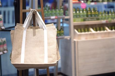 Uae Announces 95 Drop In Single Use Plastic Bags After Ban Arabian