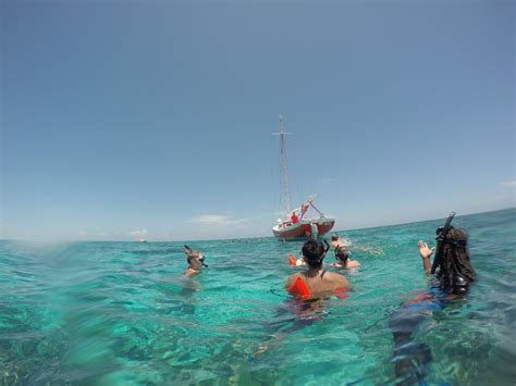 Caye Caulker Snorkeling | Nothing But Blue Skies