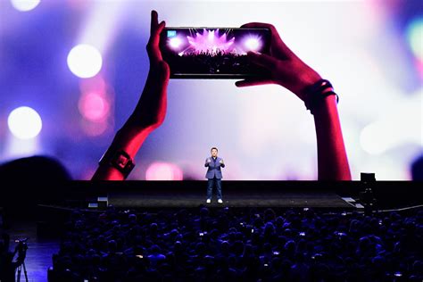 Samsung uses own mobile devices to livestream launch in world-first | Event Industry News