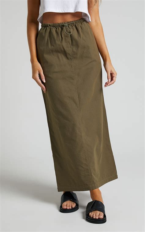 Tia Cargo Midi Skirt In Khaki Showpo