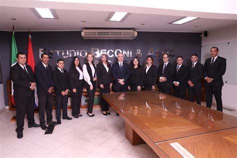 Perfil profesional de los abogados - Estudio BeconiEstudio Beconi