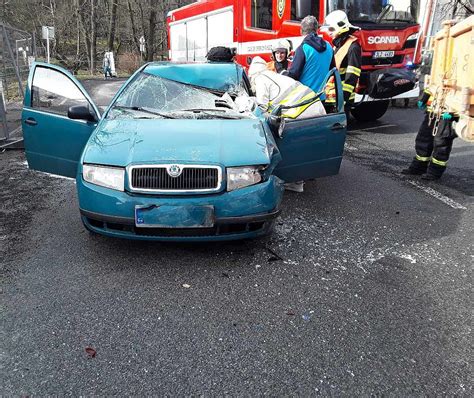 Raspenavští hasiči zasahovali u dopravní nehody osobního a POŽÁRY cz