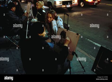Sketch Artists Near Times Square Stock Photo Alamy
