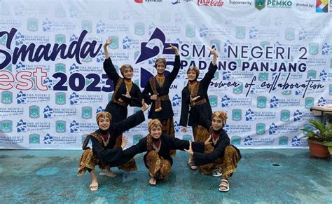 MTsN Padang Panjang Juara Umum SMANDA FEST 2023