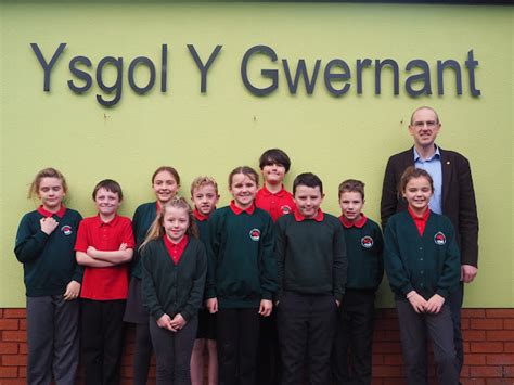 Llanblogger News From Llangollen Am Hears Concerns Of Ysgol Y