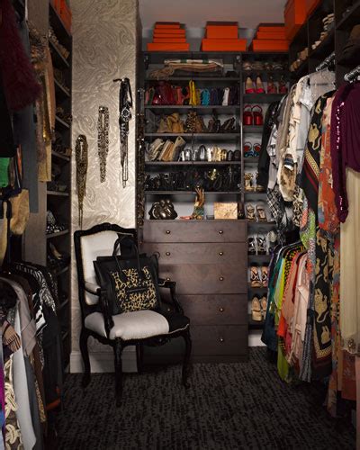 A sneak peek inside the Kardashian closet - News in Images - Emirates24|7