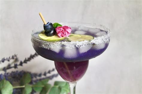 Easy Simply Limeade Margarita Recipe With Fresh Blueberry Purple Berry Margarita