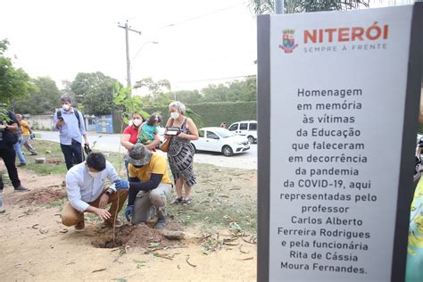 Educação presta homenagem a servidores que morreram por conta da Covid