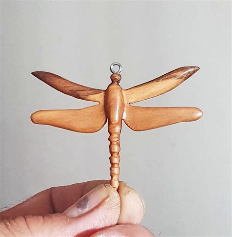 Dragon fly Libélula Ébano exótico Wood jewelery Wooden jewelry