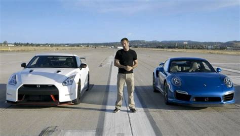 Porsche 911 Turbo S vs Nissan GT-R Nismo (Video)