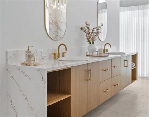 Bathroom Inverness Gold Cambria Quartz Slab