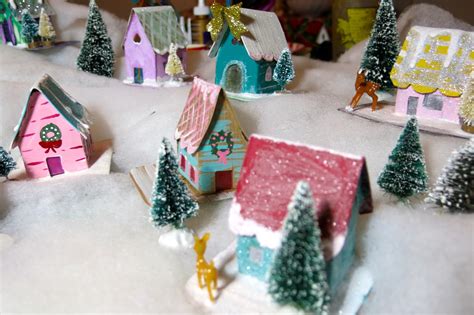 Cassie Stephens: DIY: Vintage Putz Houses, A Light Up Village!