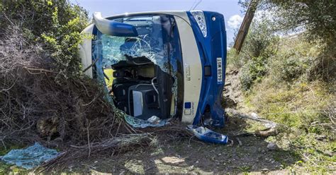 24 Heridos Tras Salirse De La Carretera Un Autobús Del Imserso En Mallorca