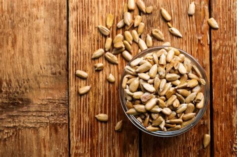 The Surprising Benefits Of Sunflower Seeds For Men Blend Of Bites