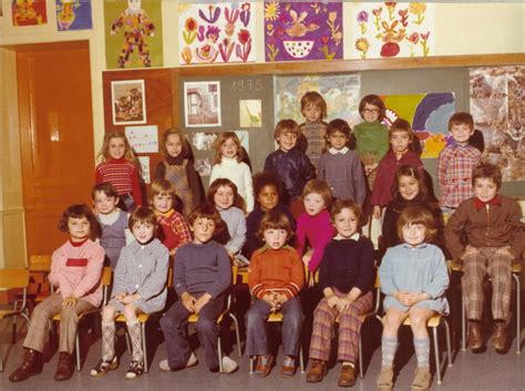 Photo De Classe Grande Section 1974 1975 Mme Diou De 1975 ECOLE