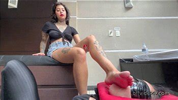 Goddess My Hell Willians Foot Worship On Smother Box IV Amateur Sub X