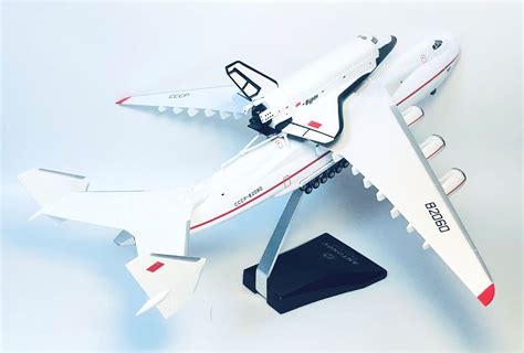 Antonov An 225 Mriya Soviet Livery With Buran Orbiter Collectors Model