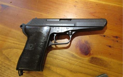 6 Vintage and Historical Handguns That Have Gained Cult Followings ...