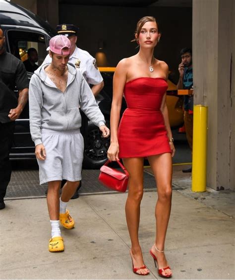 7 Potret Justin Bieber Dan Hailey Di Launching Produk Rhode