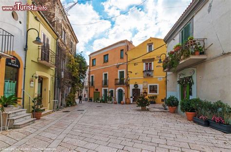 Uno Scorcio Del Centro Storico Di Termoli Provincia Foto Termoli