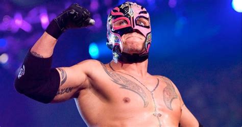 Report Backstage Update On Rey Mysterio S Contract Negotiations With WWE