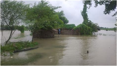 Ups Gonda Faces Floods Cm Yogi Adityanath Visits Affected Areas