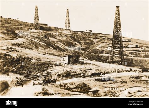 American Oil Fields Hi Res Stock Photography And Images Alamy