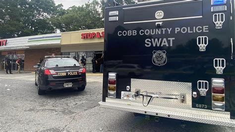 Shooting victim found dead outside Cobb County apartment, police say