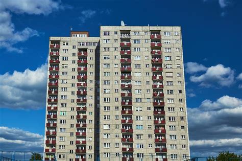 Fachada De Constru Es Residenciais Do Multi Andar Imagem De Stock