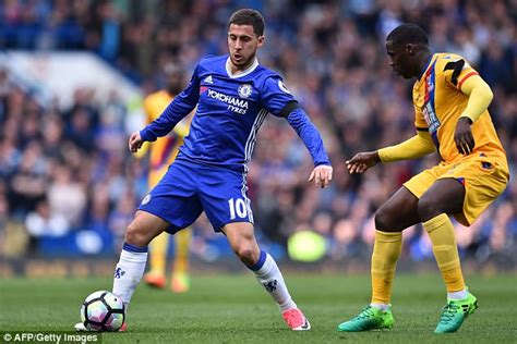 Wilfried Zaha Shines When All Eyes Were On Eden Hazard Daily Mail Online