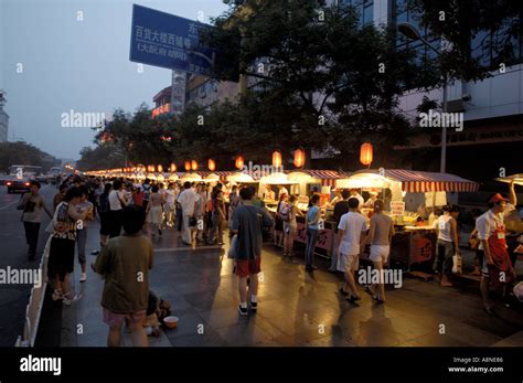 Wangfujing Night Market China Hi Res Stock Photography And Images Alamy