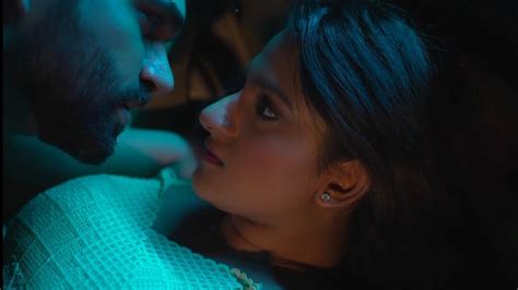 After Seal 2 Ayesha Kapoor Again Crosses Line In Jhol Web Series Given Intimate And Hot Scenes