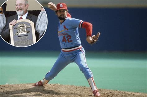 Bruce Sutter, Hall of Fame pitcher and World Series champ, dead at 69