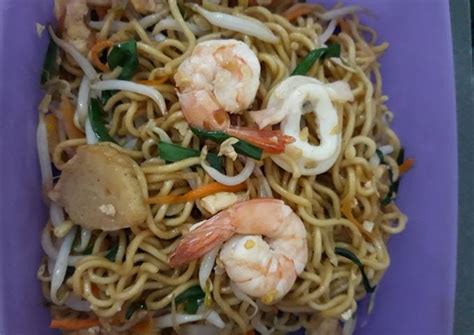 Resep Mie Goreng Seafood Oleh Silvia Mgrt Kitchen Cookpad