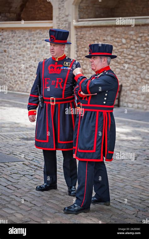 Beefeaters in the Tower of London Stock Photo - Alamy