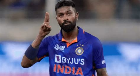 Dinesh Karthik Praises Hardik Pandya As Indias Most Valuable Player