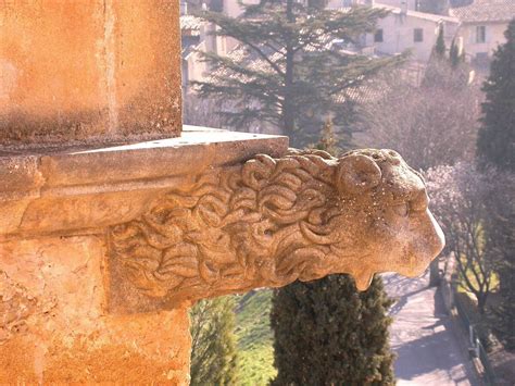 Vaucluse el castillo de Lourmarin abre sus puertas todos los días