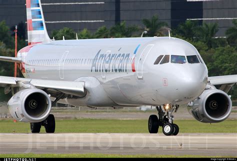 N127AA Airbus A321 231 American Airlines Brock L JetPhotos