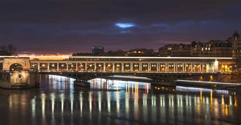 Pont de Passy Bridge · Free Stock Photo