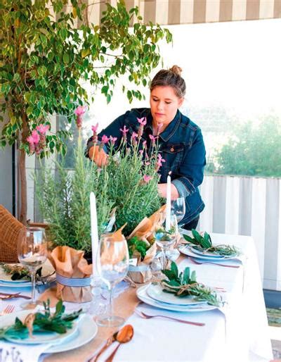 Dek N Tafel Vir Tuindag 2019 Tuis