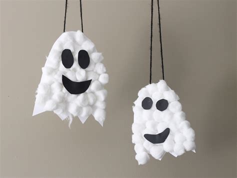 15 Fun And Easy Halloween Crafts For Kids