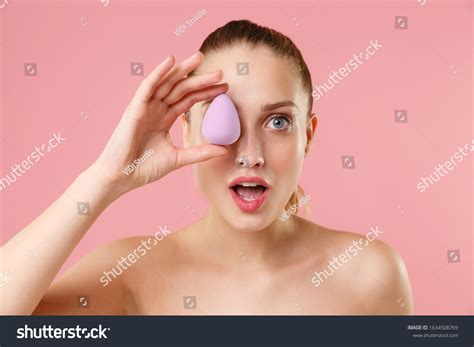 Close Blonde Half Naked Woman 20s Stock Photo 1634508769 Shutterstock