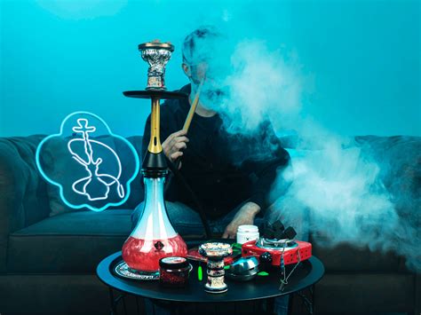 Hyderabad Hookah Parlour Raided In Bhavaninagar Case Filed