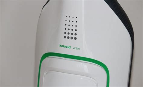 Vorwerk Kobold VK200 vacuum cleaner review. Is it worth the money?