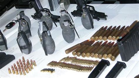 La Policía Incautó 2 166 Armas Ilegales En Caracas En El Primer Semestre De 2009