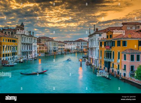 Gondolas At The Canale Grande Hi Res Stock Photography And Images Alamy