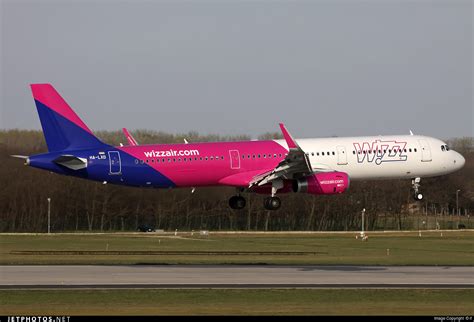 HA LXD Airbus A321 231 Wizz Air If JetPhotos